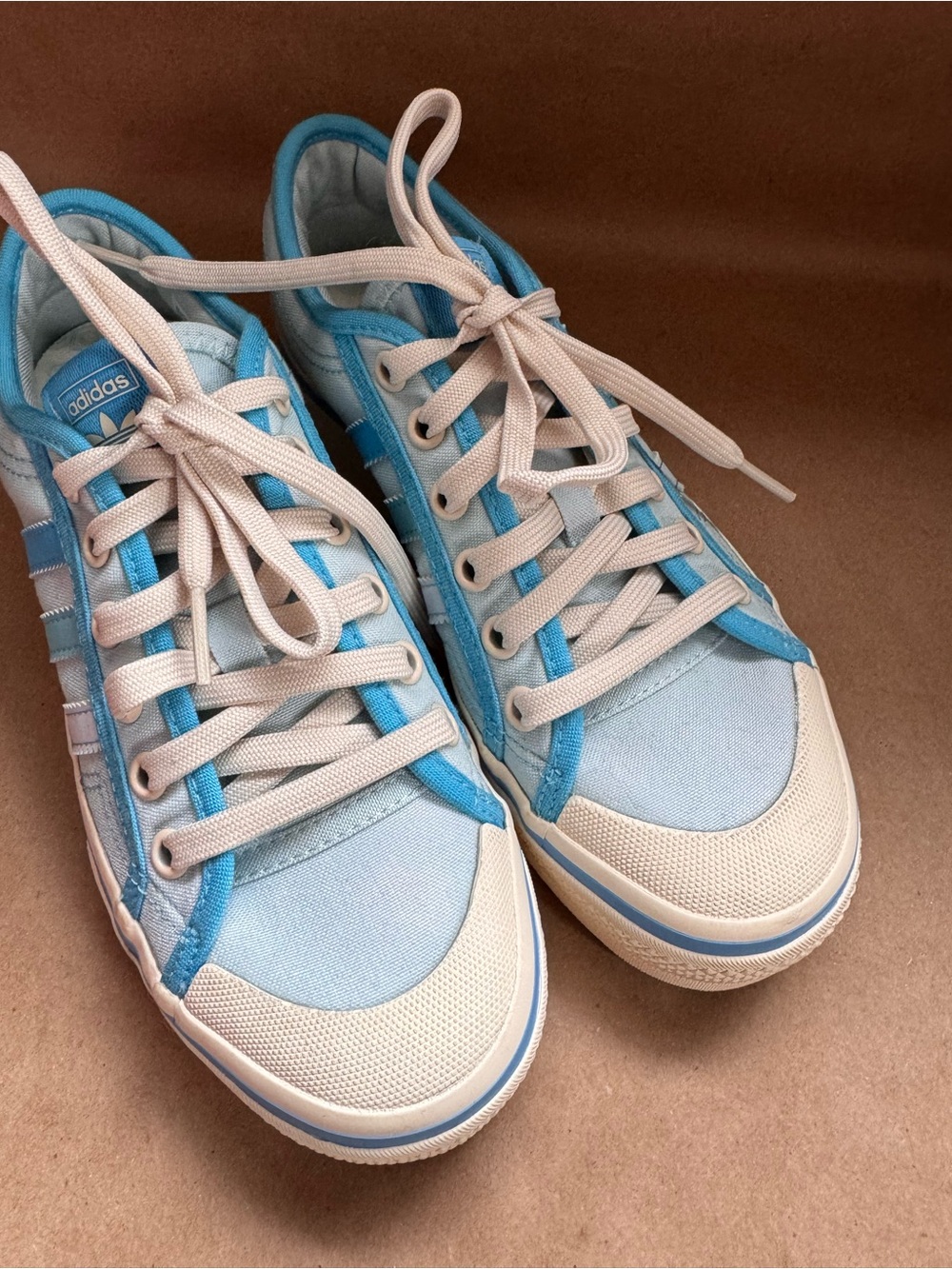 NWOT Adidas Nizza Parley Platform Sneaker in Almost Blue/Sky Rush. Size Y5/W6.5